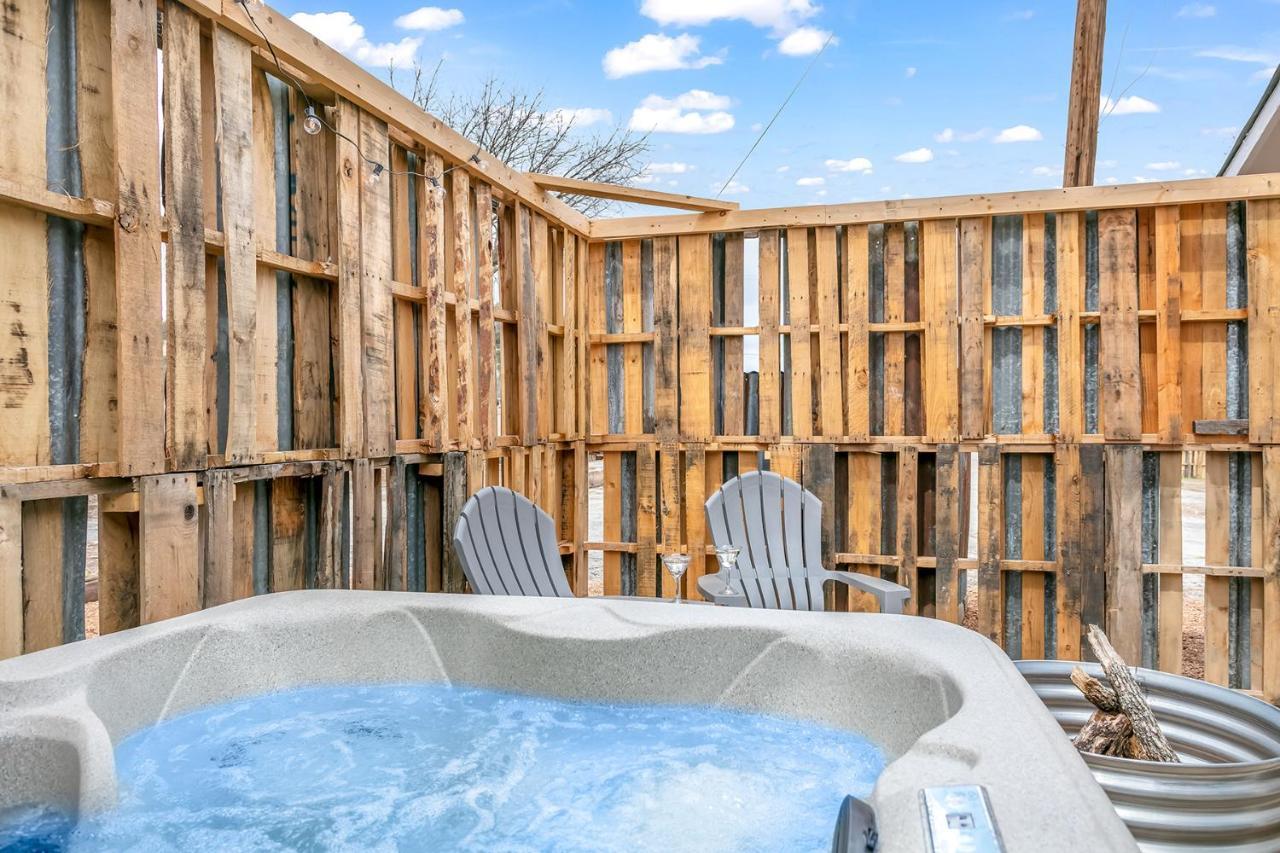 Coco Casita Hot Tub - 4 Miles To Downtown Fred Villa Fredericksburg Exterior photo